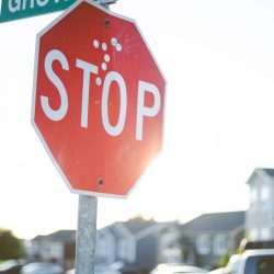 ¿Por qué no puedo dejar de hacer cosas?